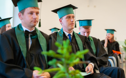 Meža fakultātes absolventu izlaidums 2020