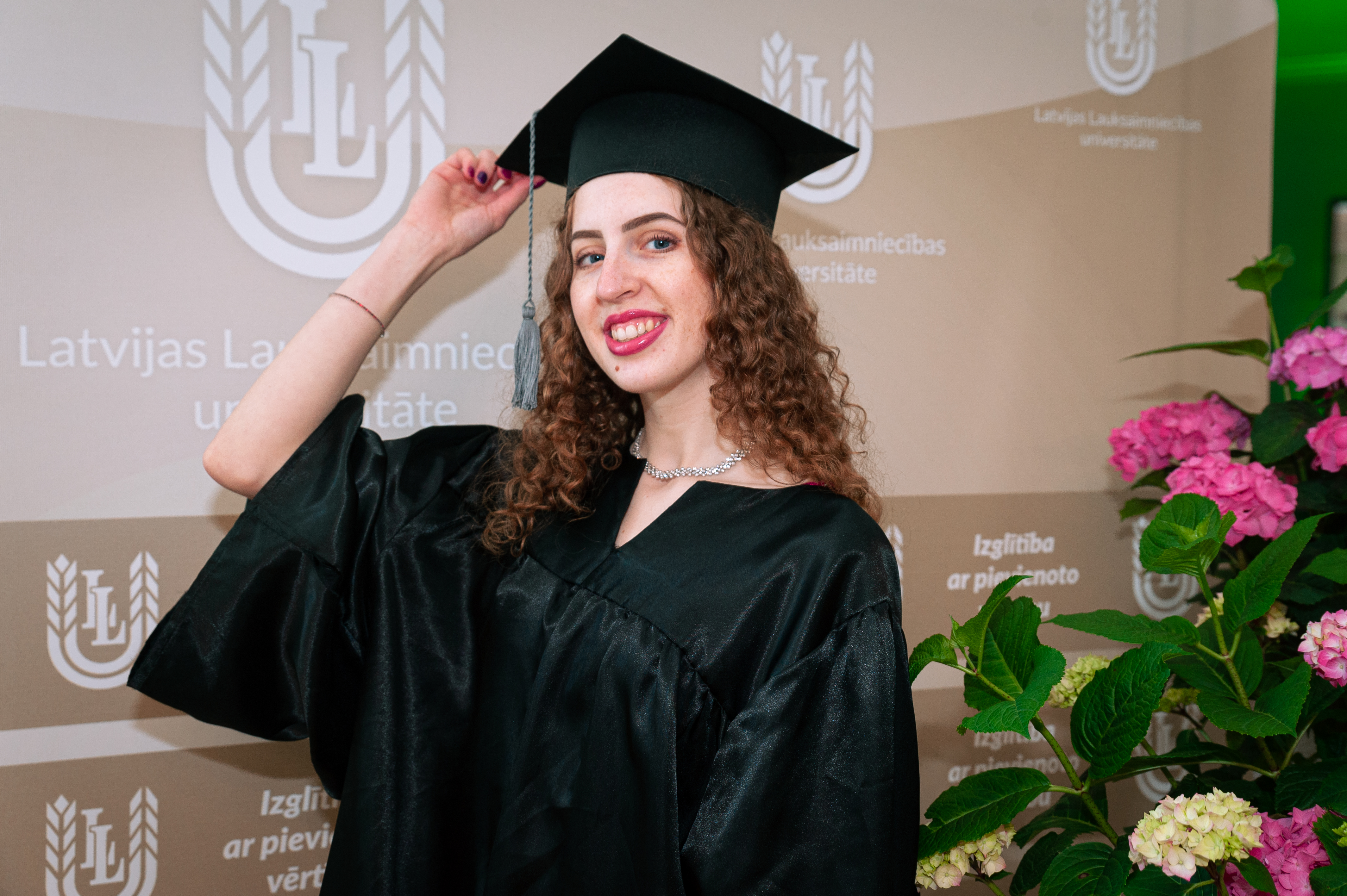 LLU absolvente Žaklīna Rodņina: LLU varēju izbaudīt studentu dzīvi un paplašināt savu horizontu