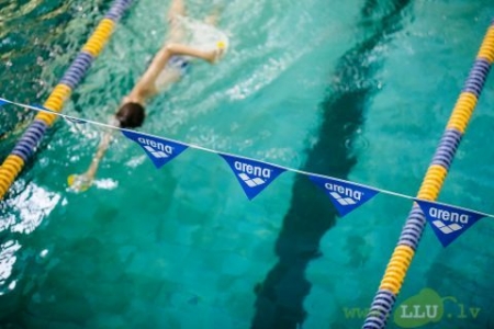 Aizvadītas Latvijas XXVI Universiādes peldēšanas sacensības 