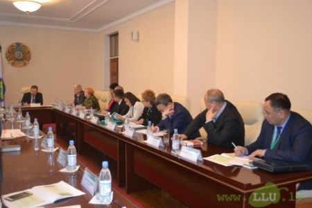 Prof. Velta Paršova veic ārzemju eksperta pienākumus Kazahstānas Valsts agrārajā universitātē